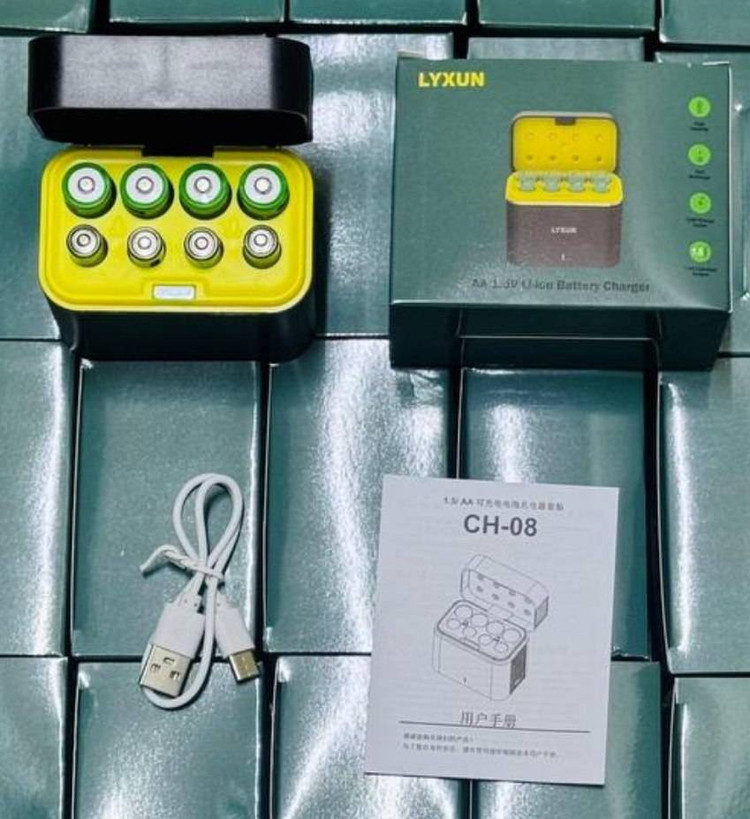 کیس باتری شارژ کن LYXUN CH-08 ارسال فوری با پیک برای تهران و ارسال سریع به سراسر ایران
